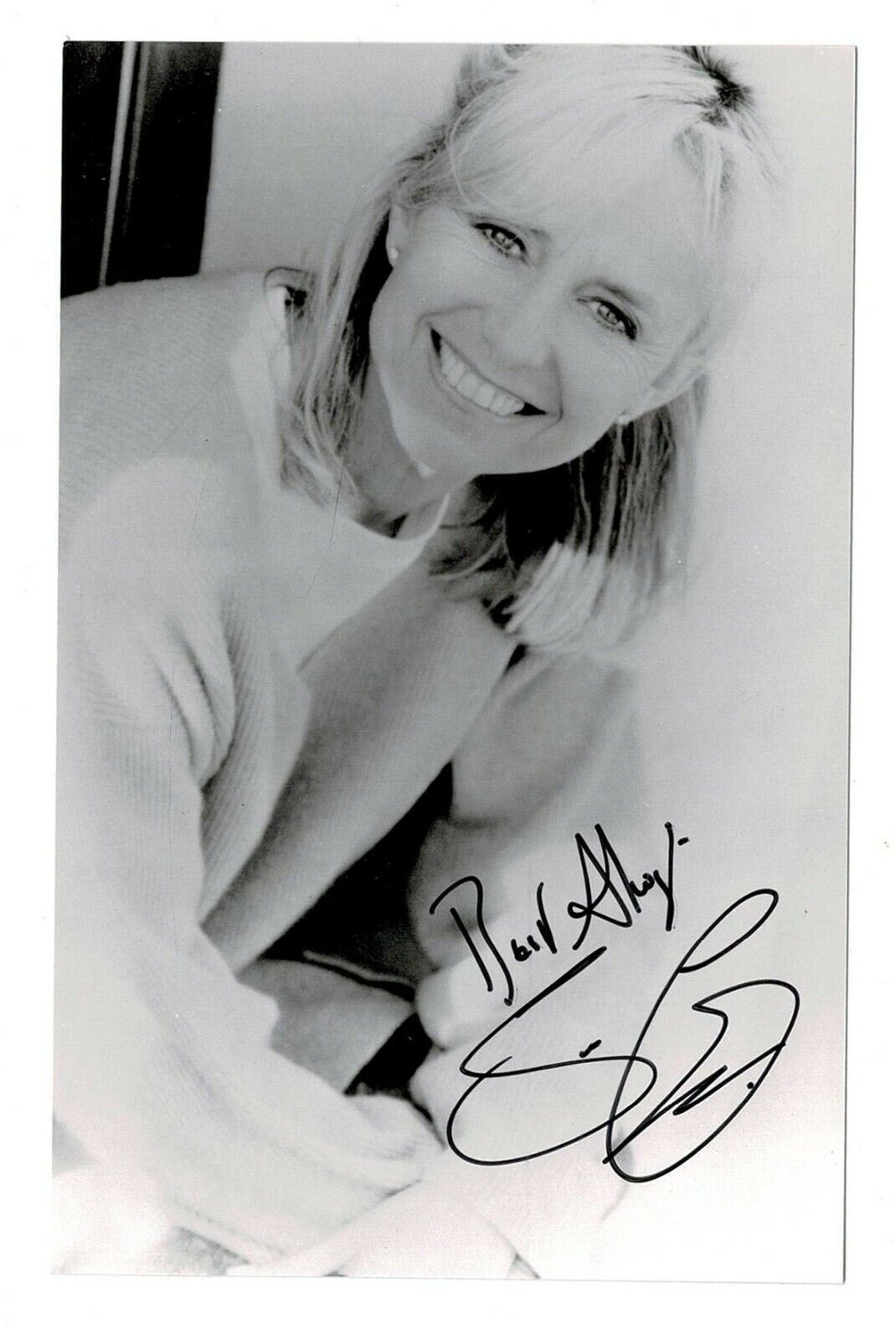 Susan George signed autographed Photo Poster painting! AMCo! 14522