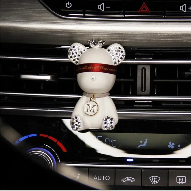 New Car Gift Diamond Plaster Cartoon Bear Air Conditioning Air Outlet Fragrance Perfume Clip Car Air Freshener Ornament