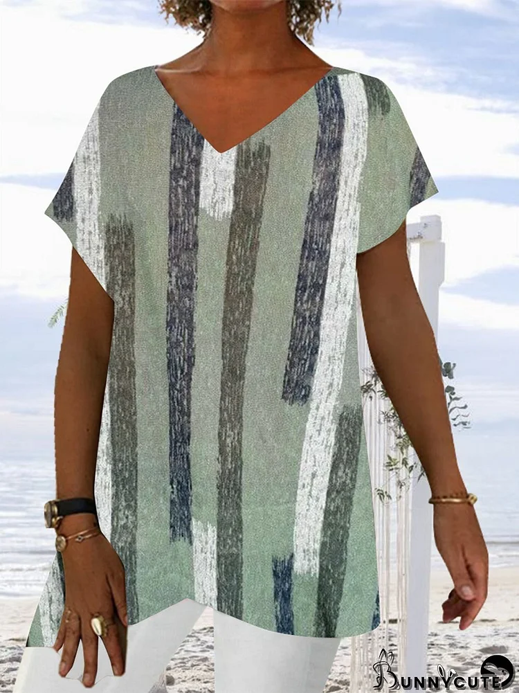 Women Short Sleeve V-neck Graphic Top
