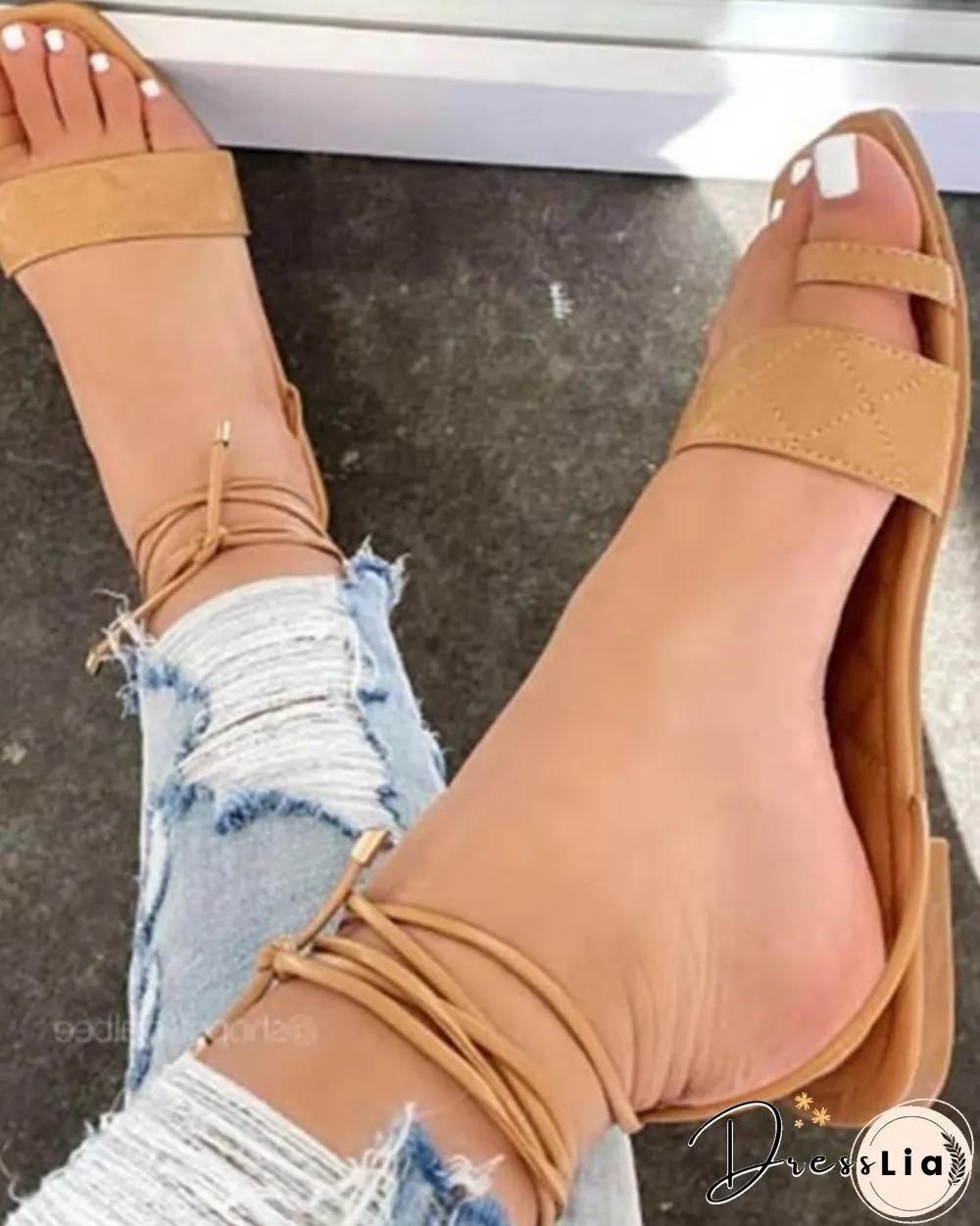Solid Toe Post Square-toe Flat Sandals