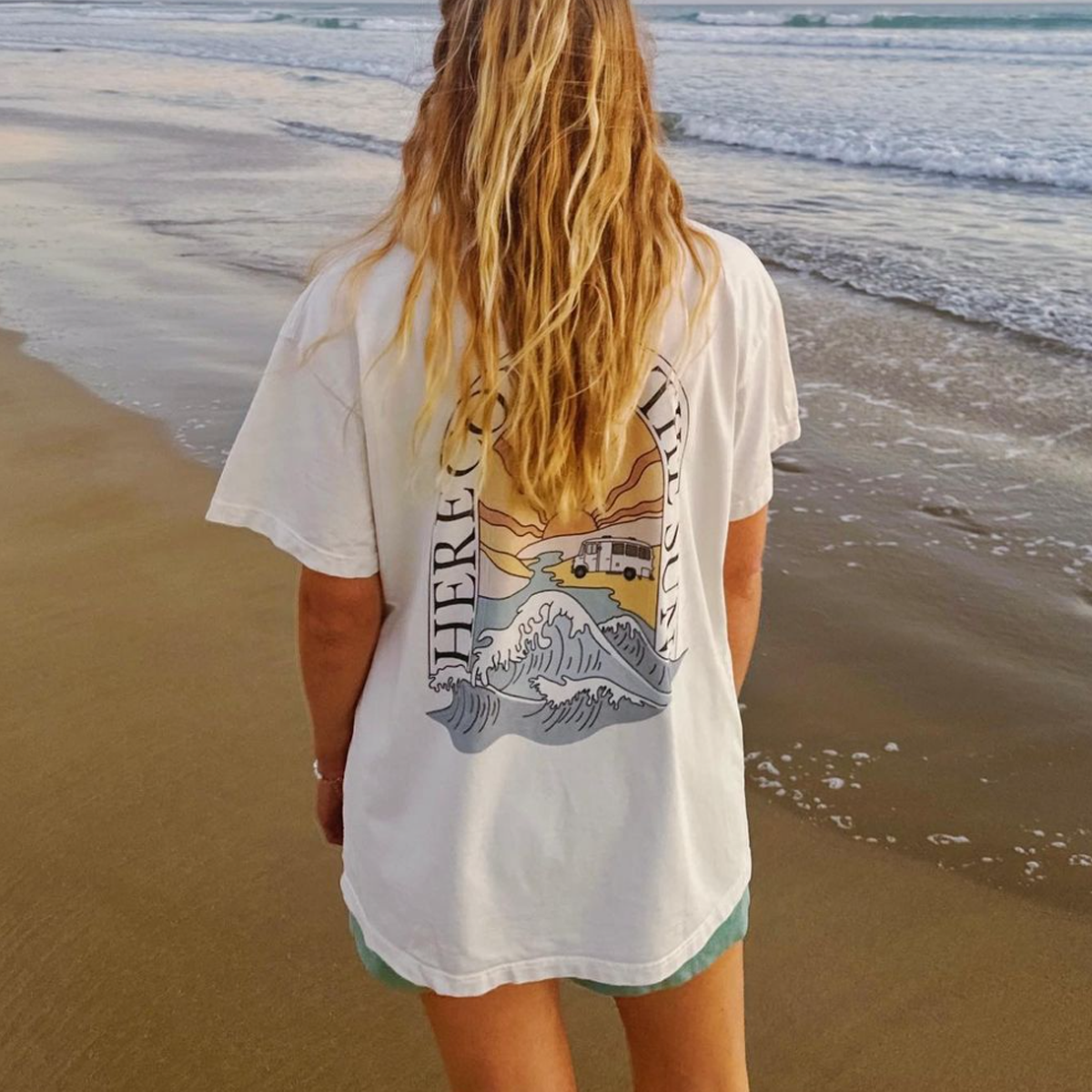 Women's Vintage Print Holiday Surf T-Shirt / [blueesa] /