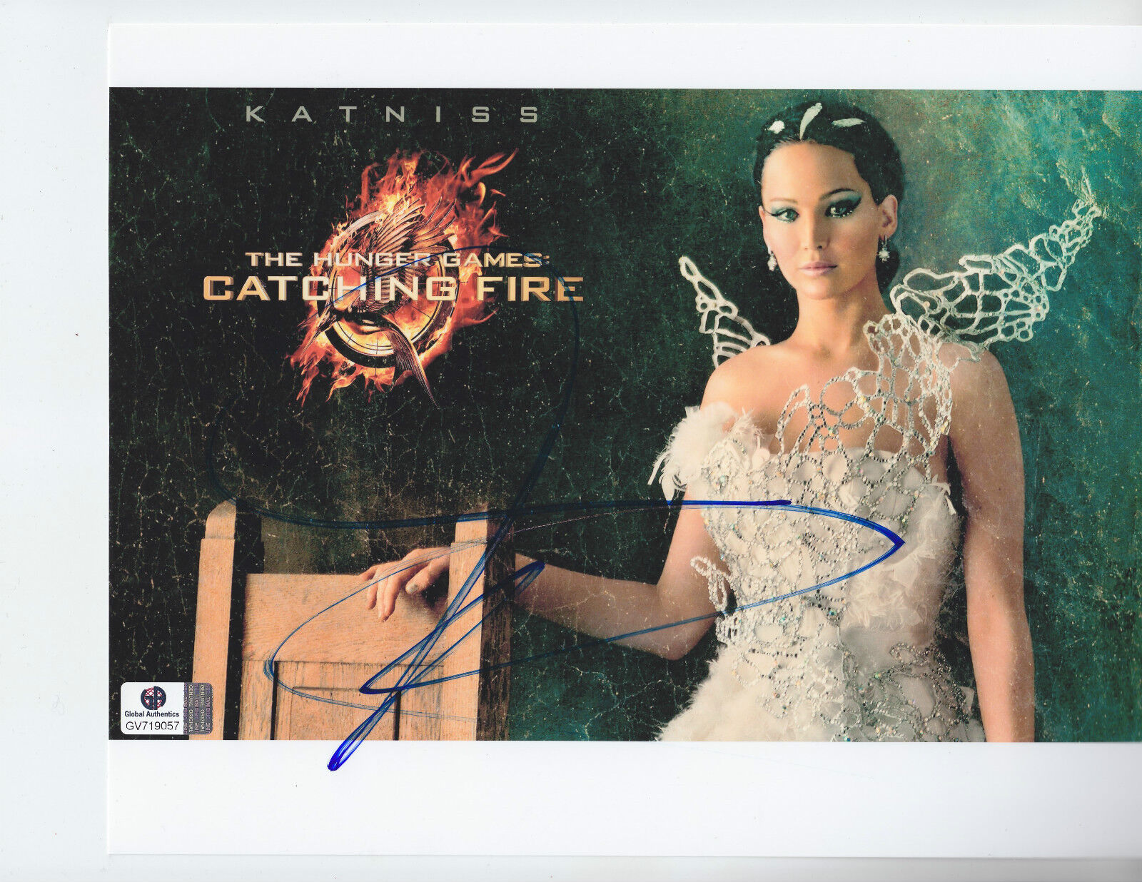 Jennifer Lawrence - signed 8X10