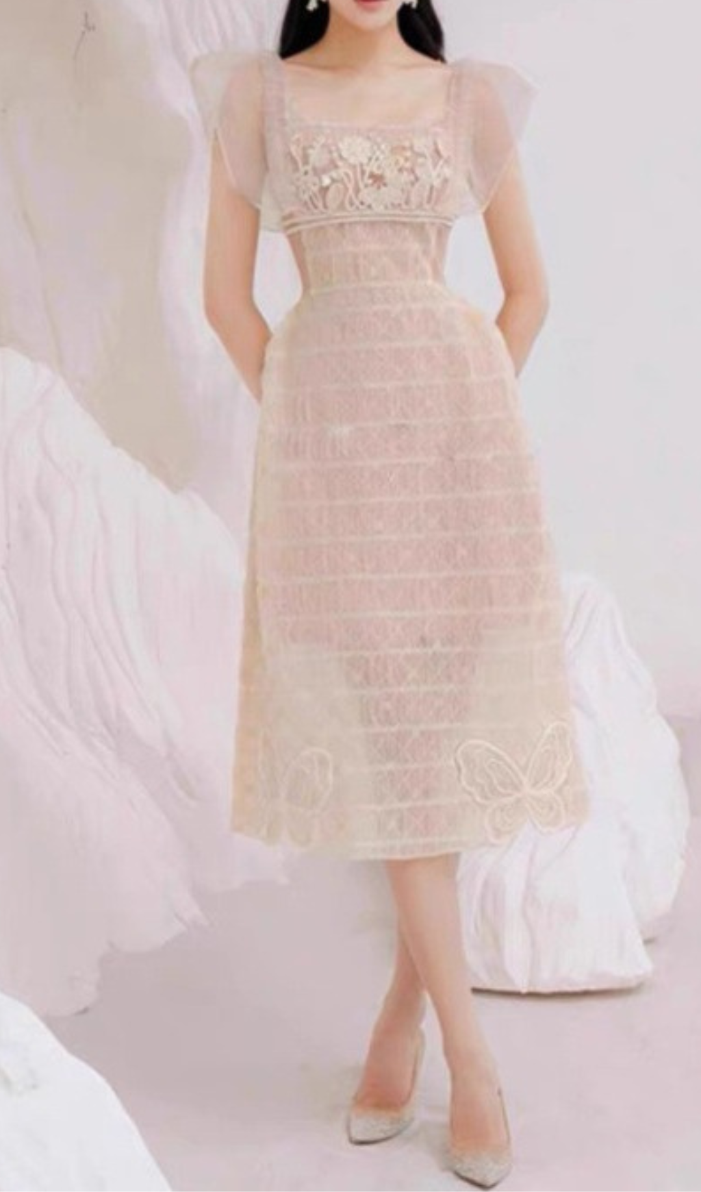 SQUARE NECK LACE MIDI DRESS IN BEIGE