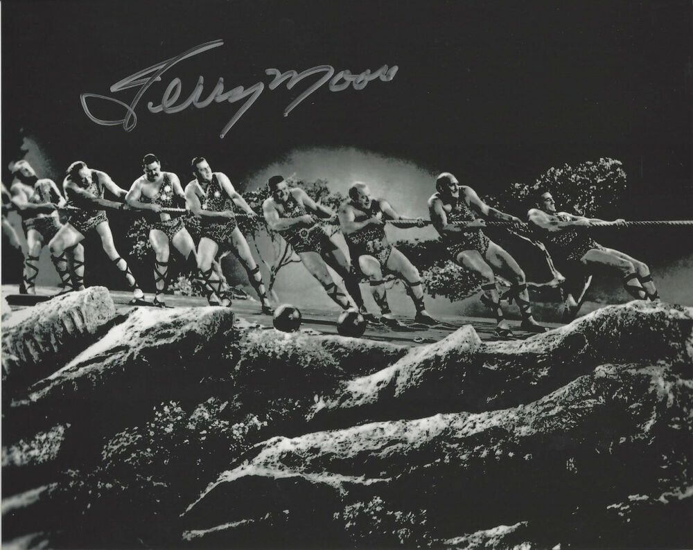 Mighty Joe Young in Tug of War Autographed by Terry Moore 8x10 Photo Poster painting bonus