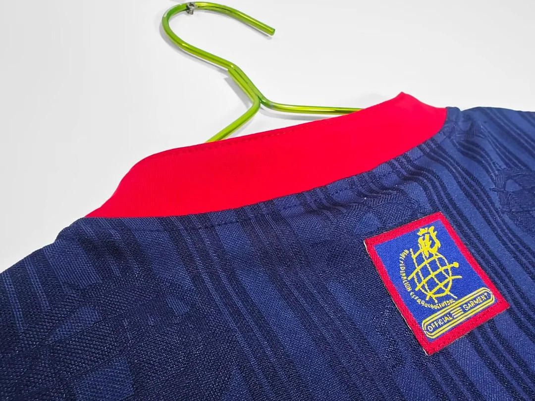 Retro Spain 1996 Away Football T-Shirt Thai Quality