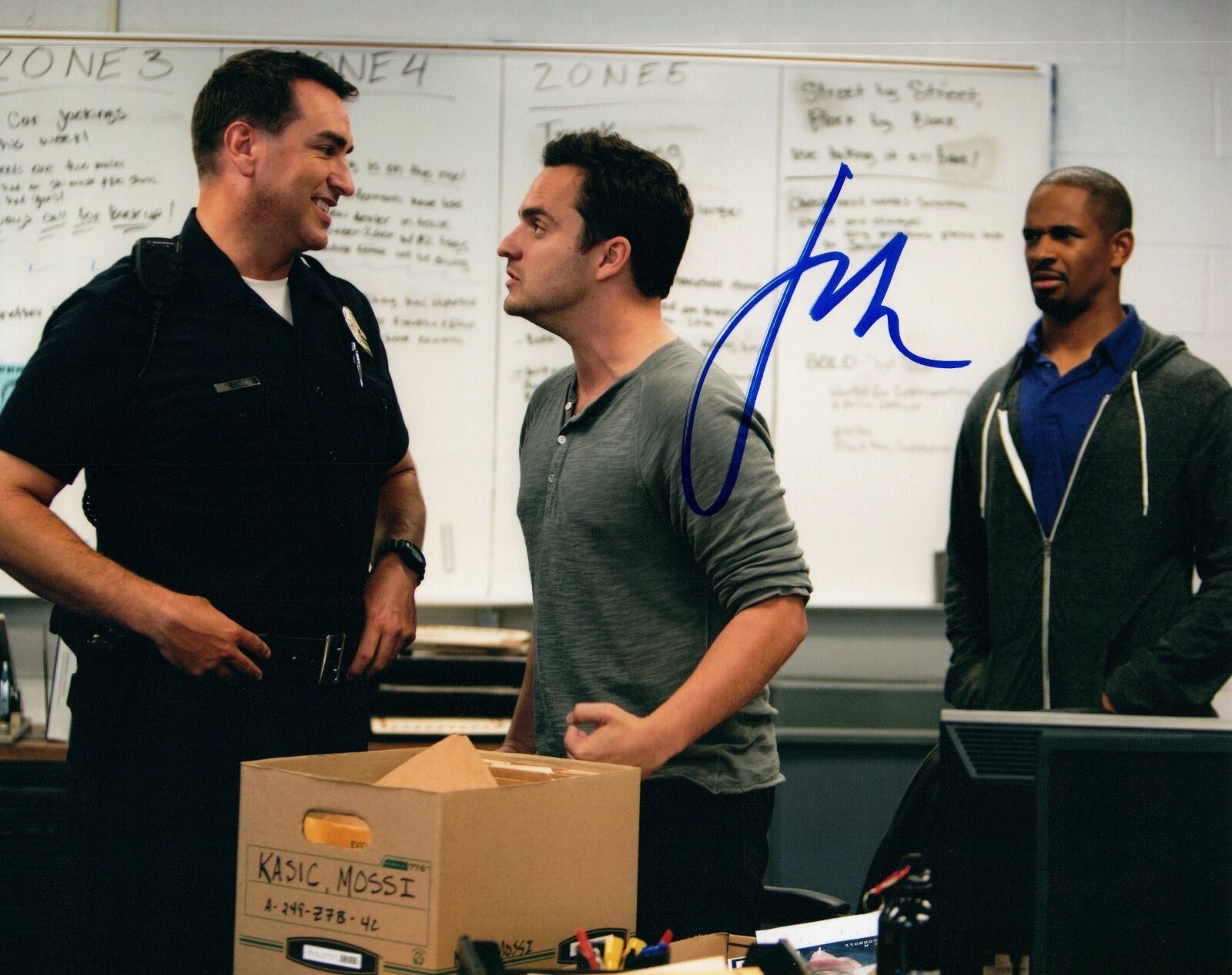 Jake Johnson Signed Autographed 8x10 Photo Poster painting New Girl Lets Be Cops COA VD