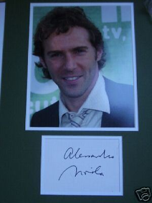 ALESSANDRO NIVOLA - TOP ACTOR - SUPERB SIGNED COLOUR Photo Poster painting DISPLAY