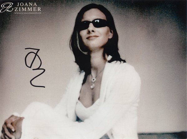 Joana Zimmer autograph 6x8