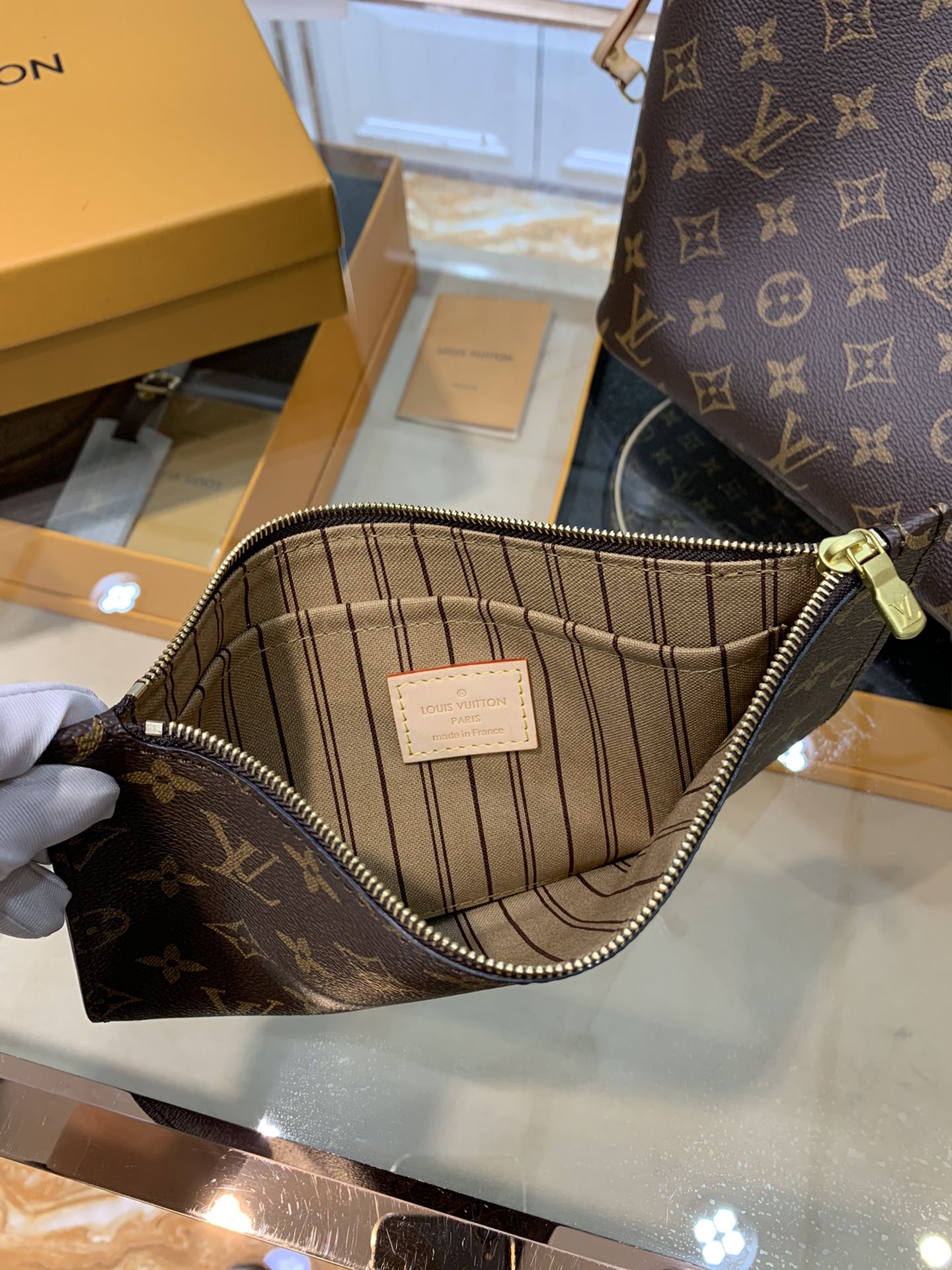 881692eaf08342fadf6f9d9f14c51644