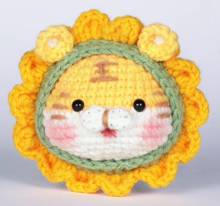 YarnSet - Crochet Kit For Beginners - Sunflower Tiger Headgear