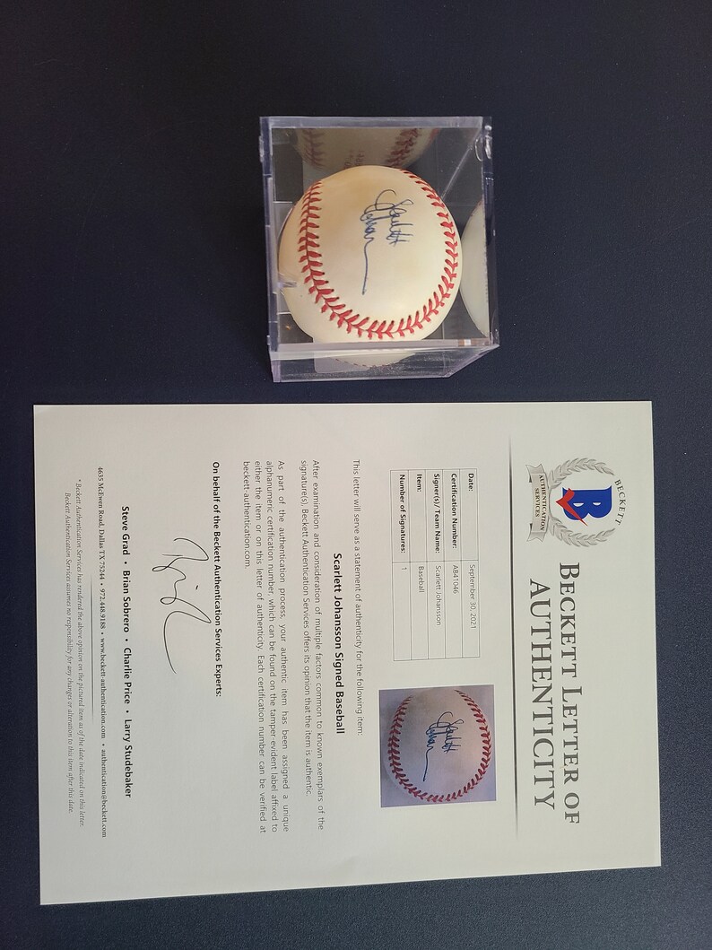 Scarlett Johansson signed autographed Rawlings baseball BAS Beckett LOA