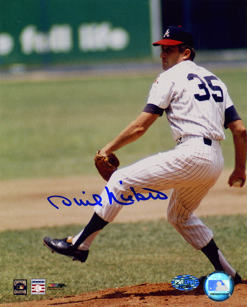 Phil Niekro SIGNED 8x10 Photo Poster painting Atlanta Braves PSA/DNA AUTOGRAPHED