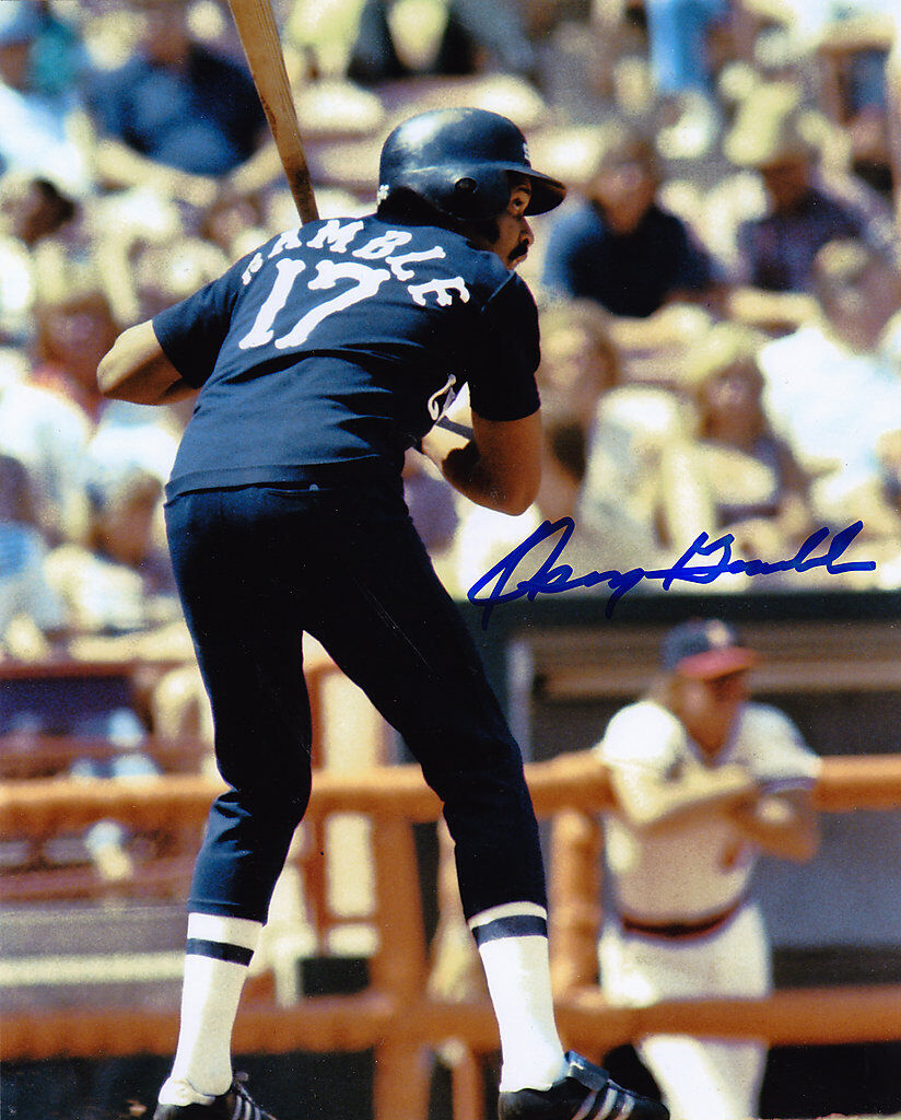 OSCAR GAMBLE CHICAGO WHITE SOX ACTION SIGNED 8x10