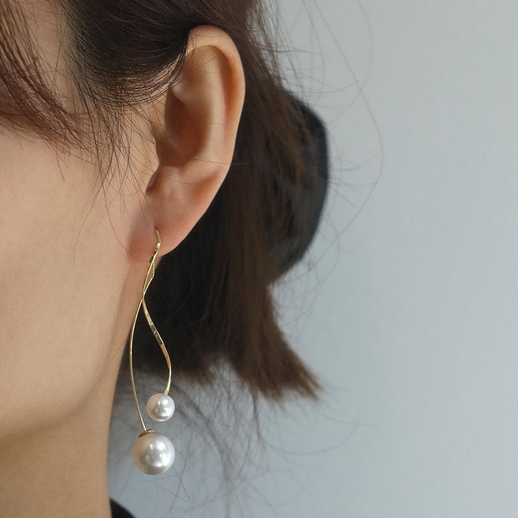 Twisted Line Metal Double Pearl Earrings