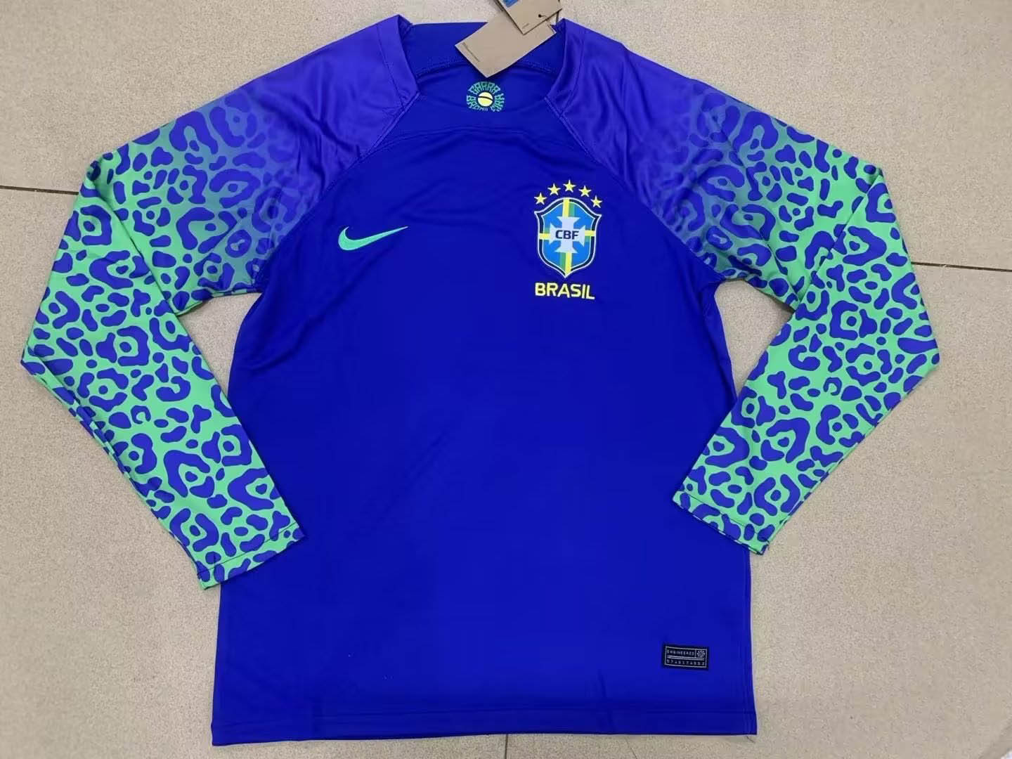 2022WC-A-BRA-LS-FAN-A06290
