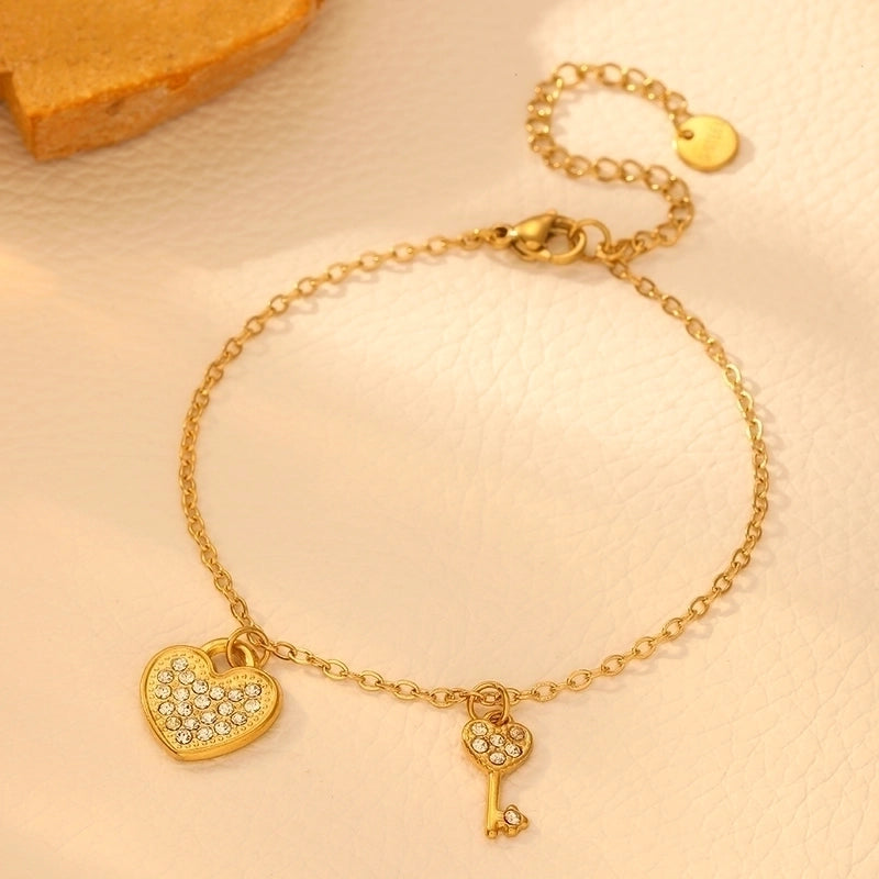 Elegant Heart Shape Titanium Steel 18K Gold Plated Paperclip Chain Cable Chain Bracelets In Bulk