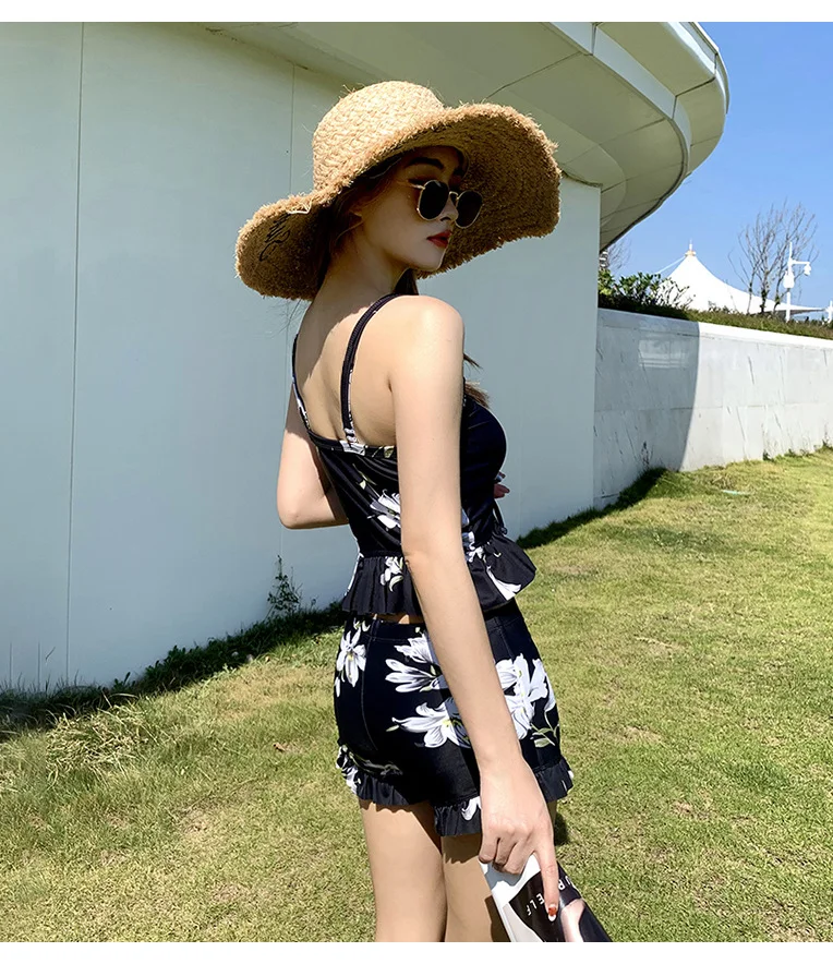 Three Piece Floral Swimsuit-Look Slimmer