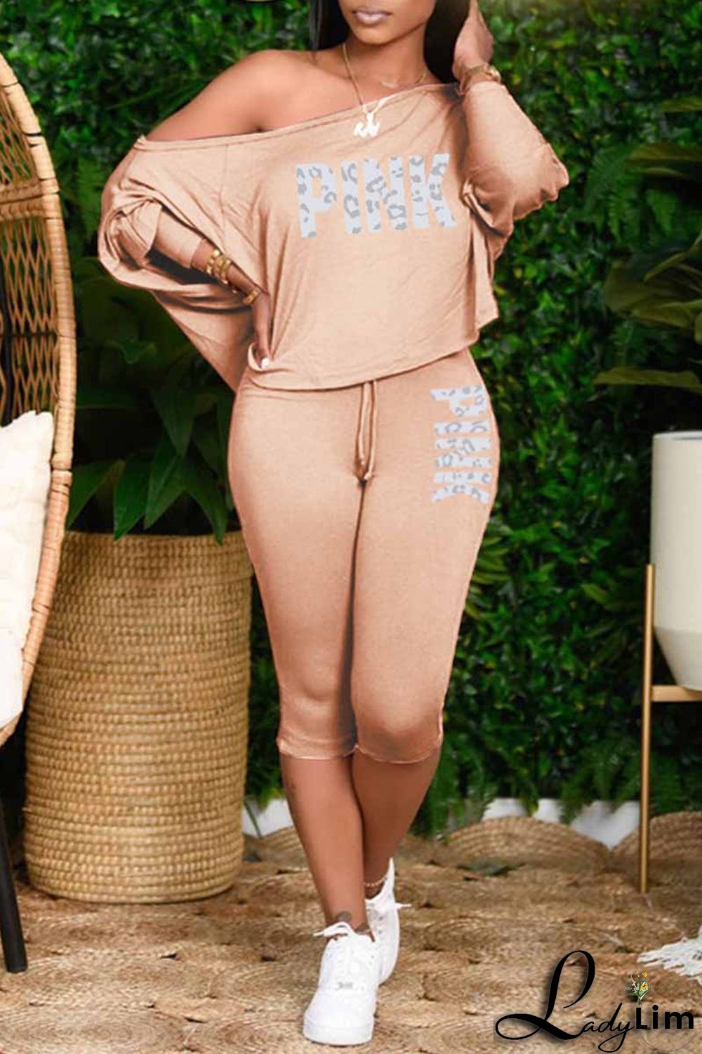 Pink Fashion Casual Letter Print Basic Oblique Collar Long Sleeve Two Pieces