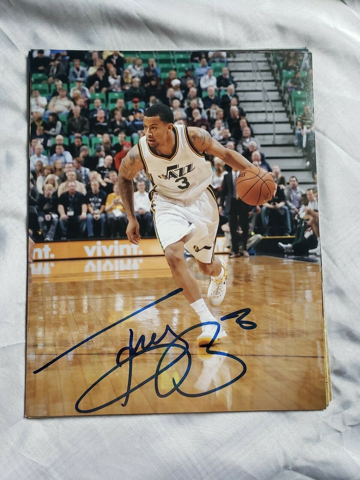 TREY BURKE UTAH JAZZ SIGNED AUTOGRAPHED 8x10 Photo Poster painting COA BASKETBALL MICHIGAN 3