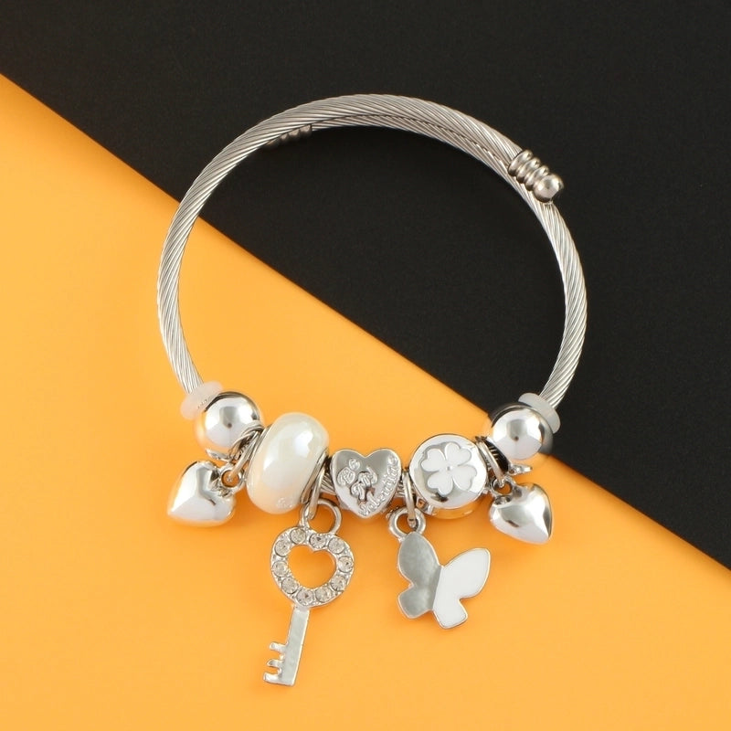 Elegant Luxurious Heart Shape 304 Stainless Steel White Gold Plated Crystal Zircon Bangle In Bulk