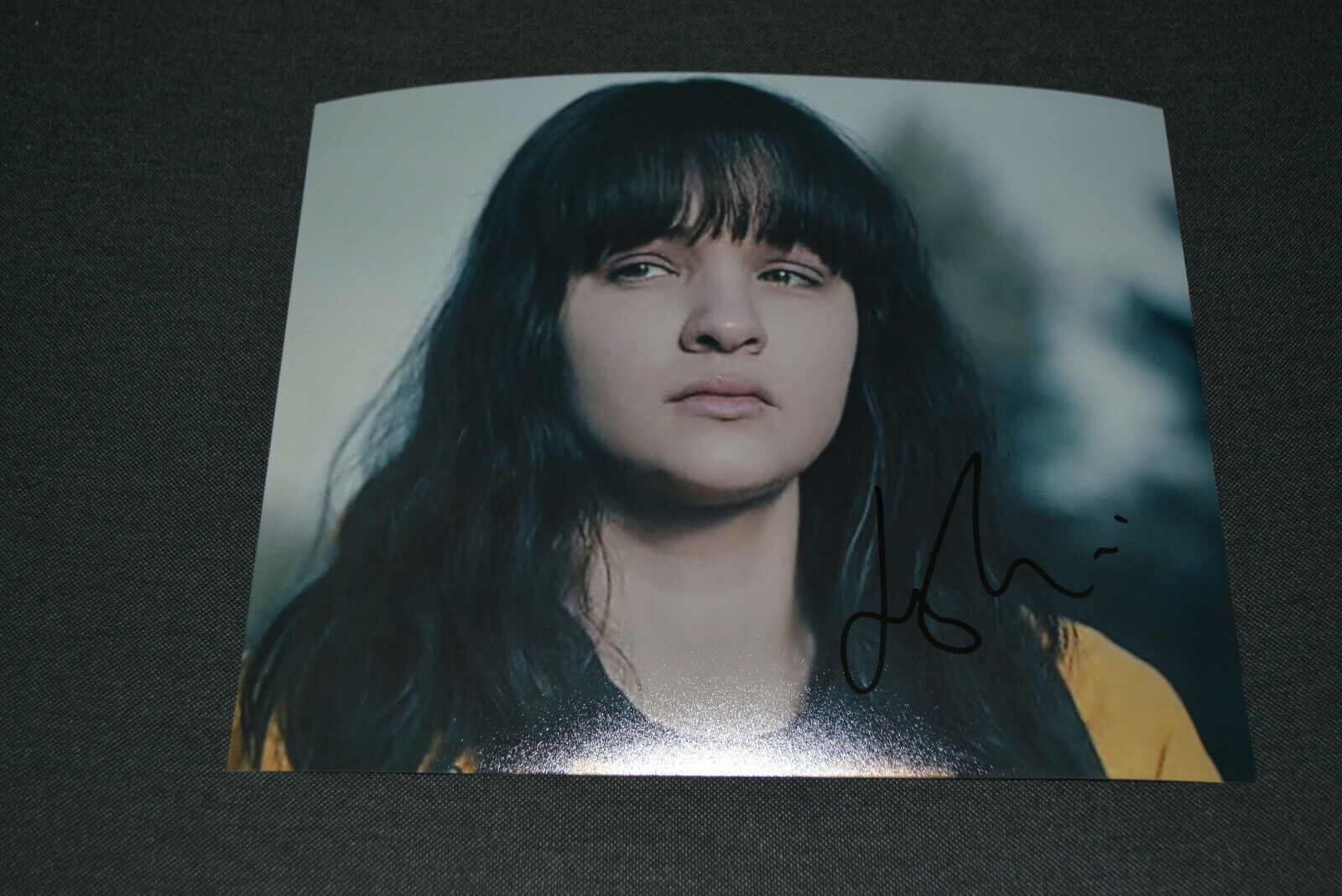 LISA VICARI signed autograph In Person 8x10 20x25 cm NETFLIX DARK