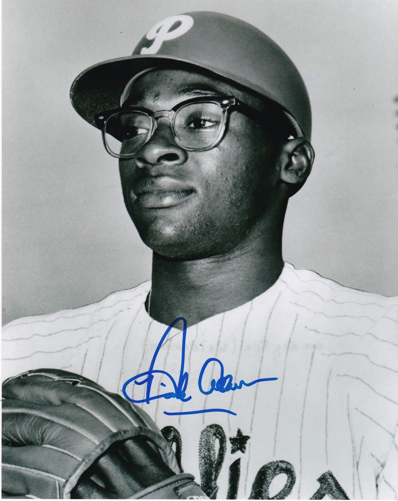 DICK ALLEN PHILADEPHIA PHILLIES ACTION SIGNED 8x10