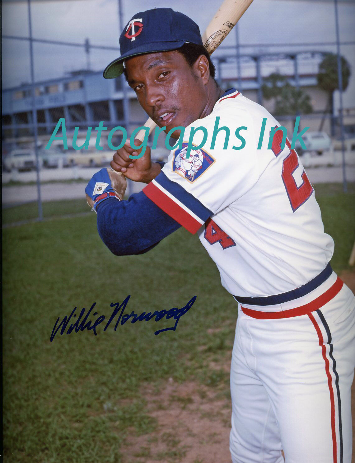 Willie Norwood autographed 8x10 Photo Poster painting Minnesota Twins In Person #1