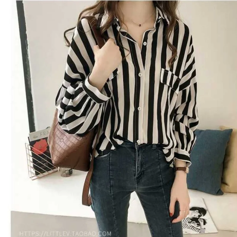 Uveng Uveng Women's Autumn New Hong Kong Flavor Loose Large-Size BF Striped Shirt Women Long Sleeve Chic Top Thin Coat