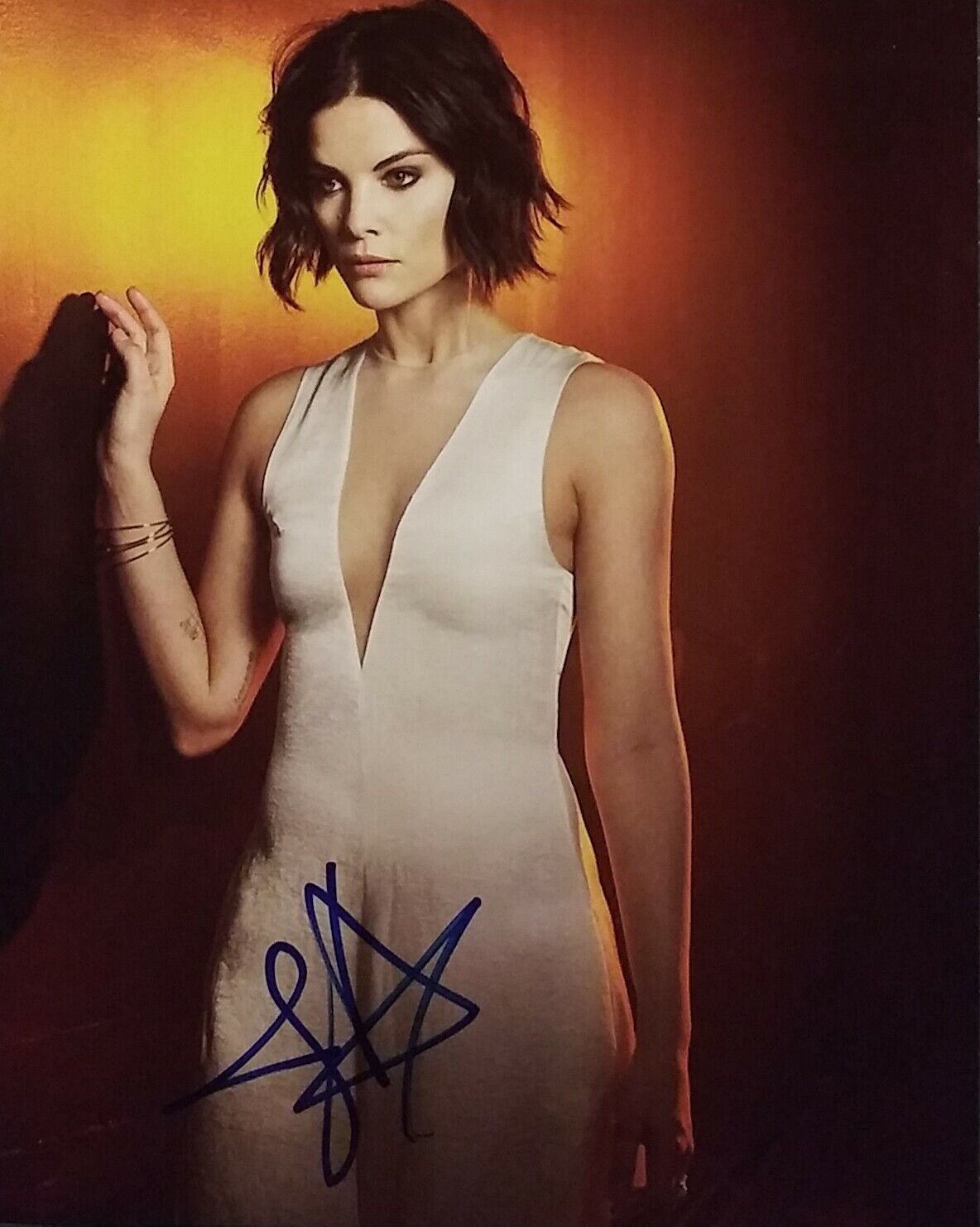 Jaimie Alexander signed 8 x 10