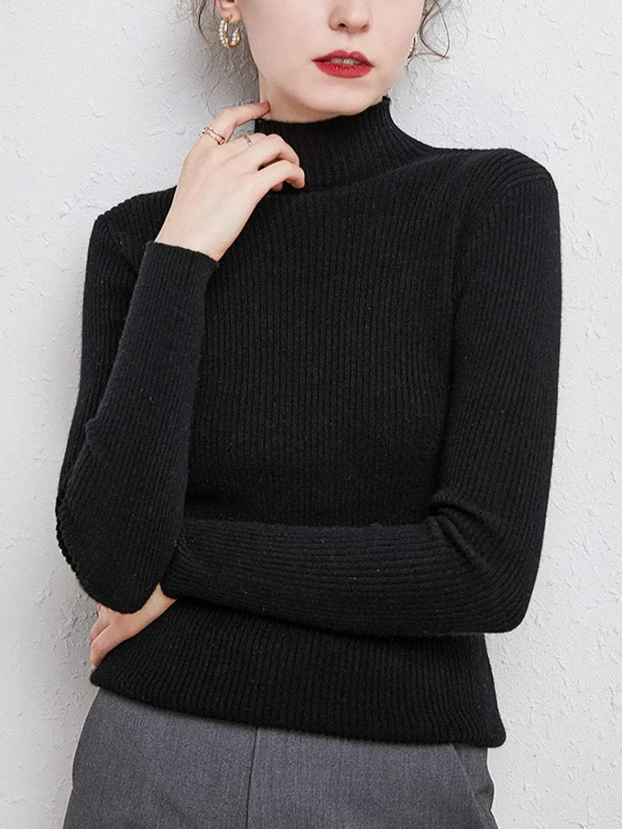 Slim-fit solid color sweater