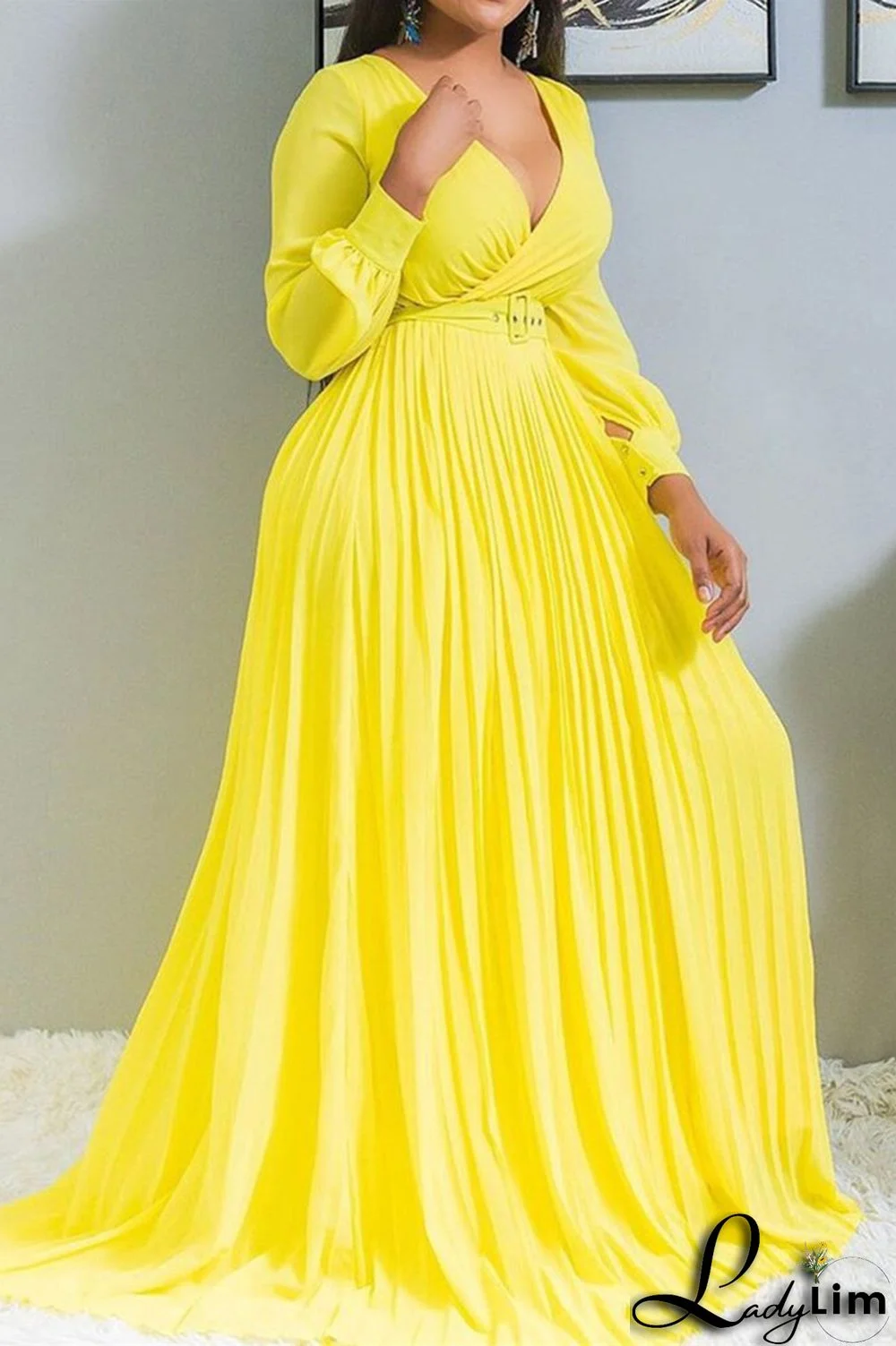 Light Yellow Fashion Casual Solid With Belt V Neck Pleated Dresses