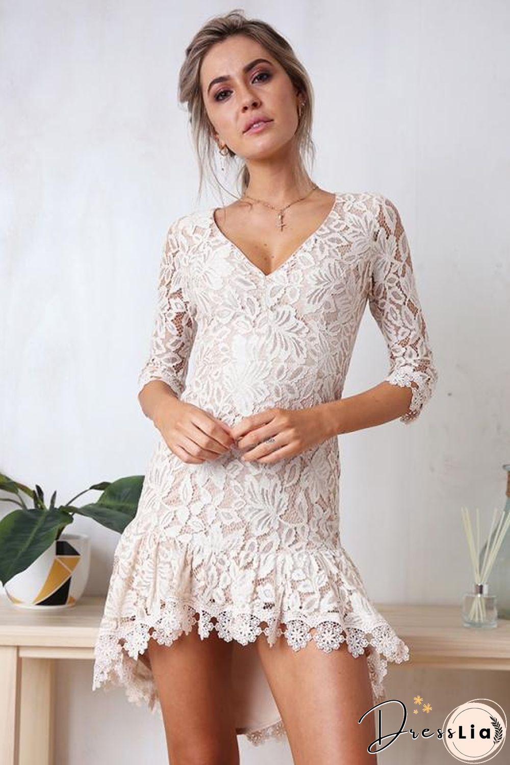 Women'S Lace V-Neck Mini Dress