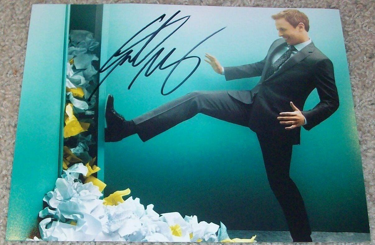 LATE NIGHT WITH SETH MEYERS SIGNED AUTOGRAPH SNL 8x10 Photo Poster painting C w/EXACT PROOF