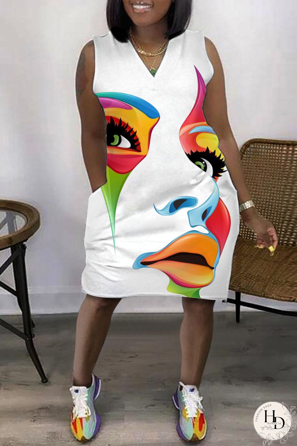 Black Fashion Casual Print Patchwork V Neck Sleeveless Plus Size Dress