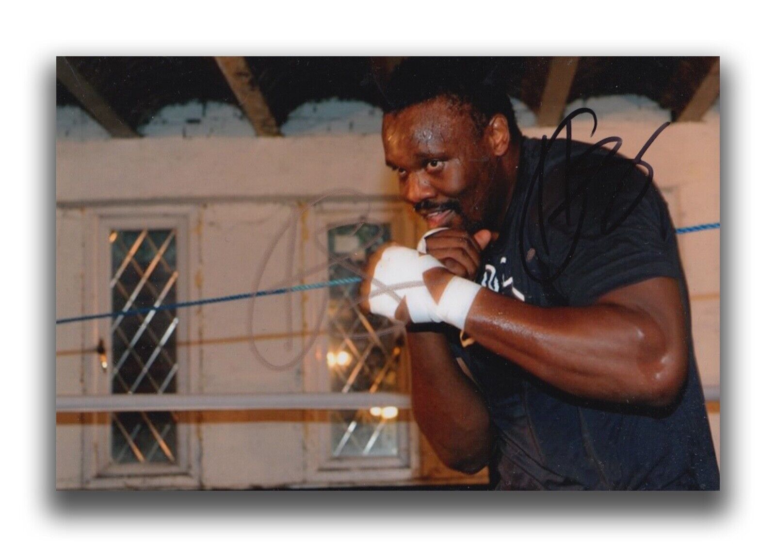 DERECK CHISORA HAND SIGNED 6X4 Photo Poster painting - BOXING AUTOGRAPH.