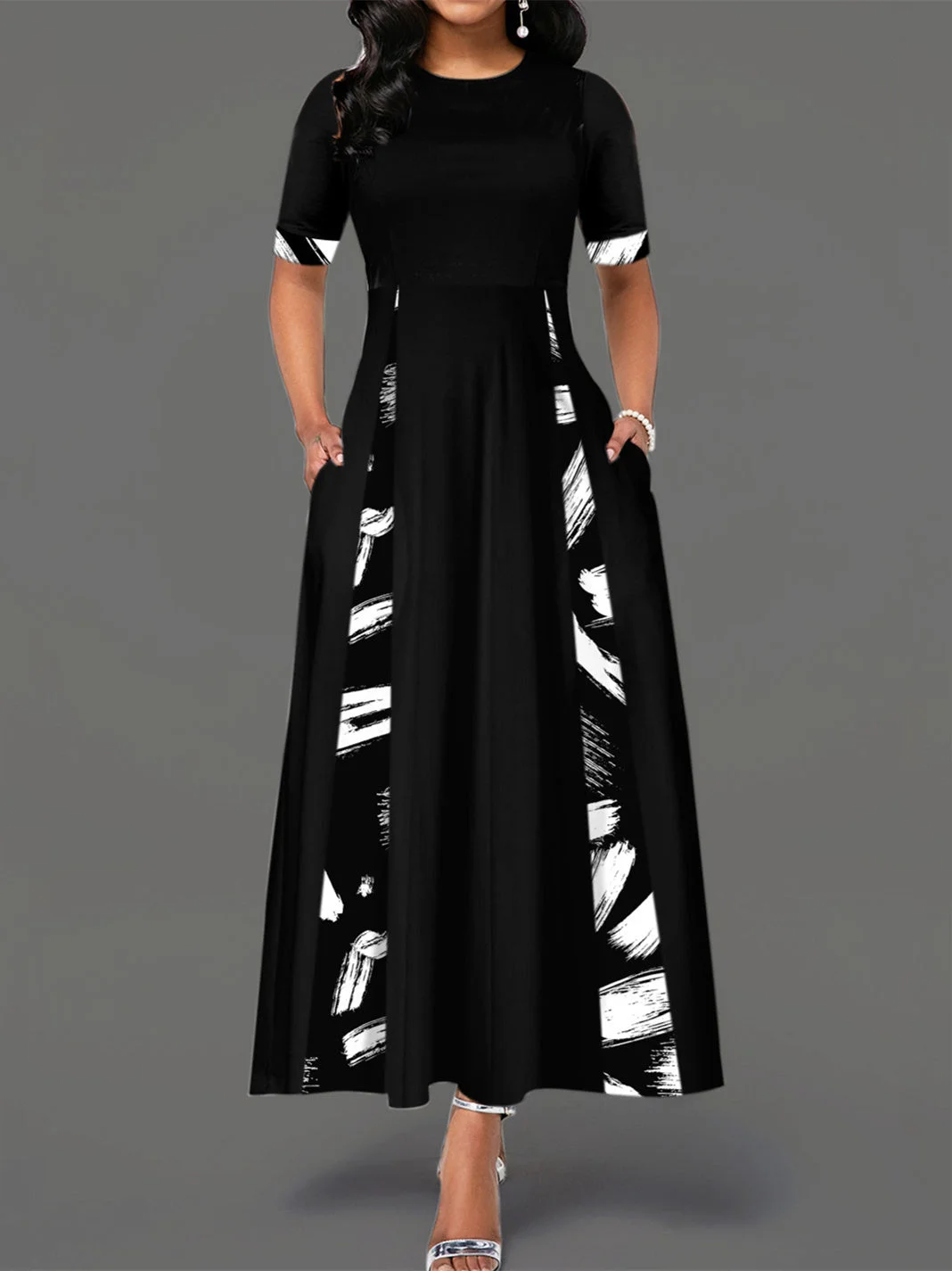 Women's Half Sleeve Scoop Neck Graphic Midi Dress