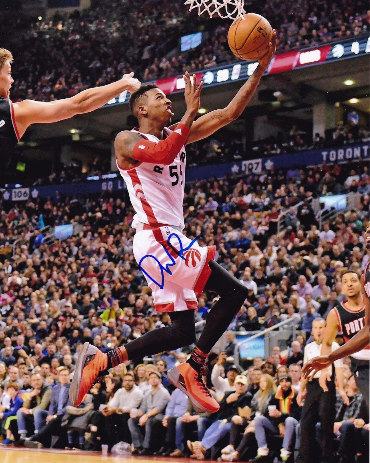 Delon Wright autographed 8x10 Toronto Raptors #1  Shipping