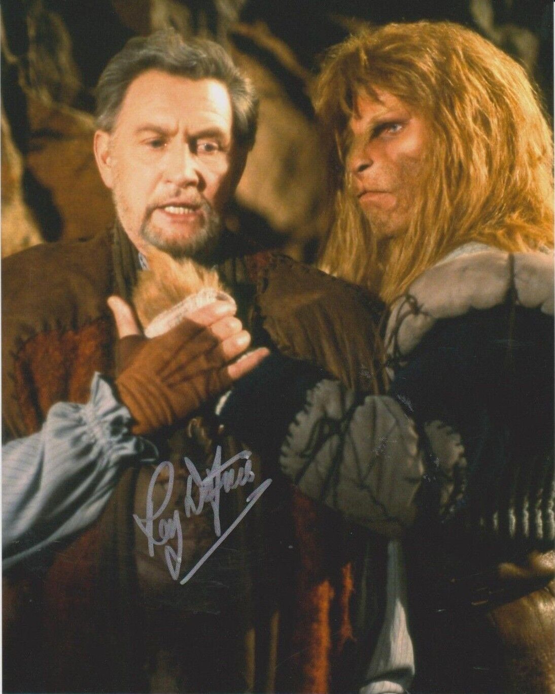 Roy Dotrice Signed 8x10 Photo Poster painting - Father from BEAUTY & THE BEAST - RARE! G545