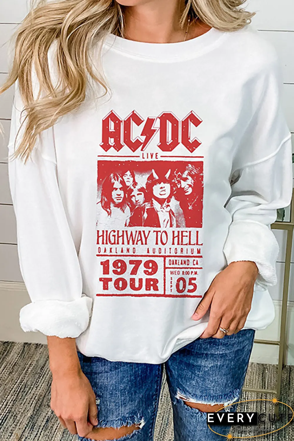 KarliDress Classic O Neck Graphic Sweatshirt P12470