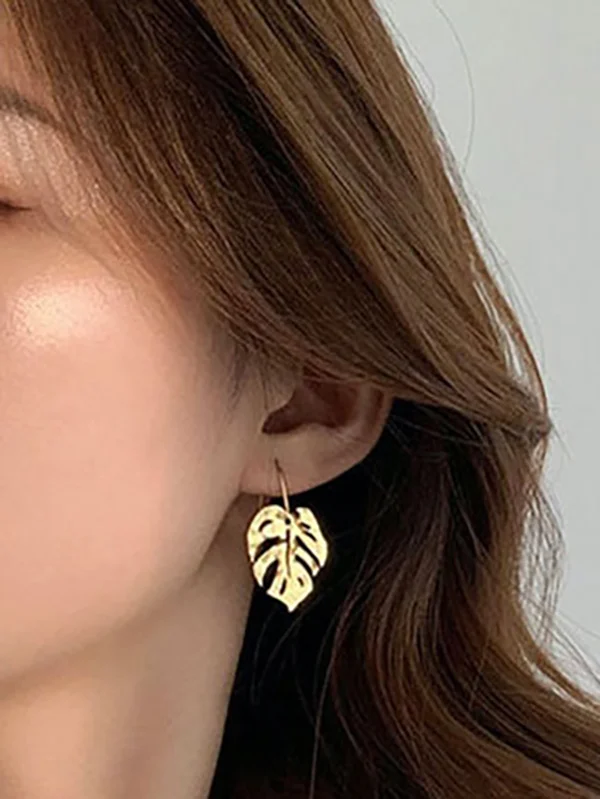 Solid Color Leaves Shape Normcore Drop Earrings