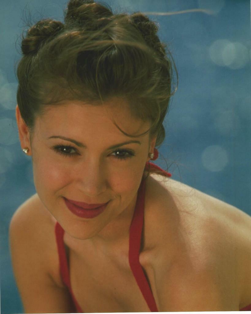 Alyssa Milano 8x10 Picture Simply Stunning Photo Poster painting Gorgeous Celebrity #58