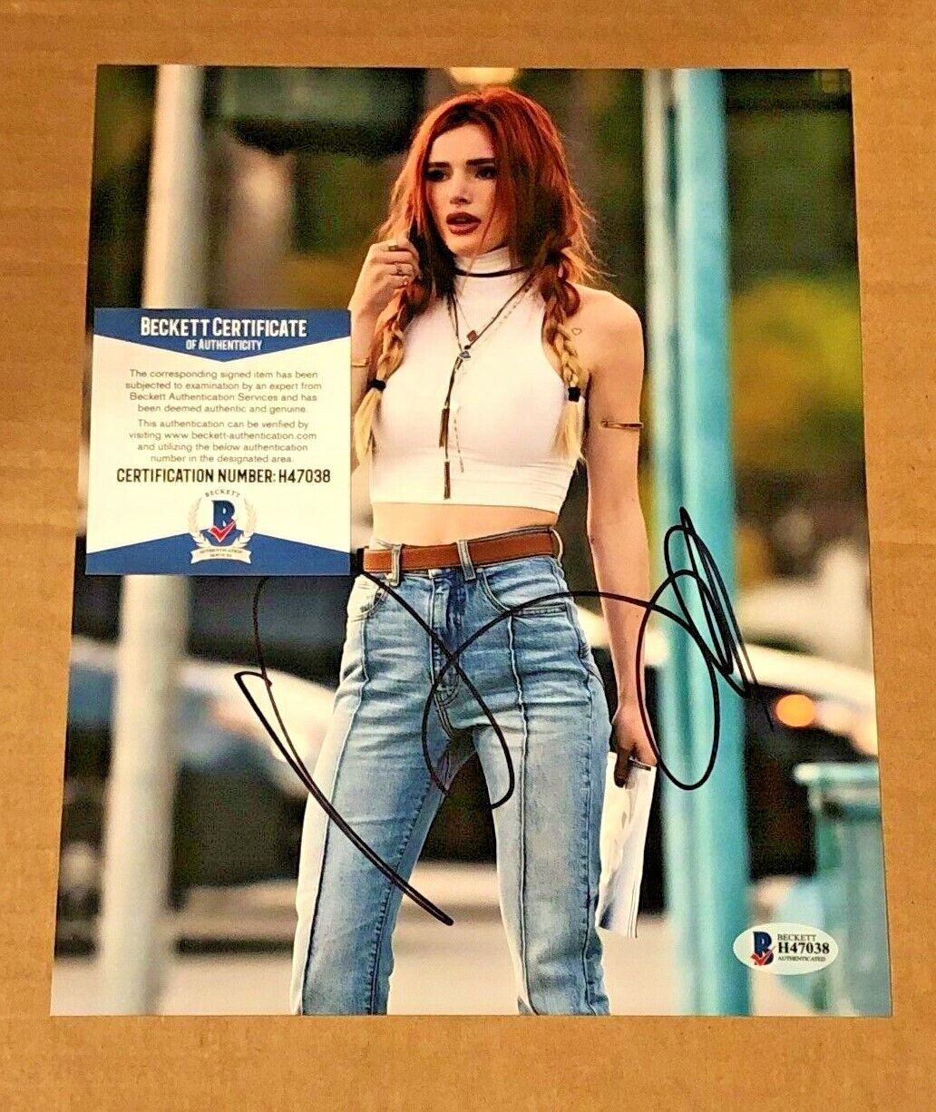 BELLA THORNE SIGNED 8X10 Photo Poster painting BECKETT CERTIFIED