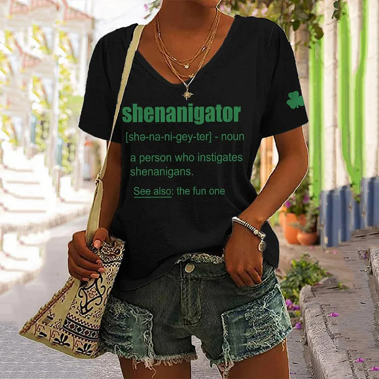 Simpfit St. Patrick&#39;s Day Shenanigator Kleeblatt-T-Shirt mit V-Ausschnitt