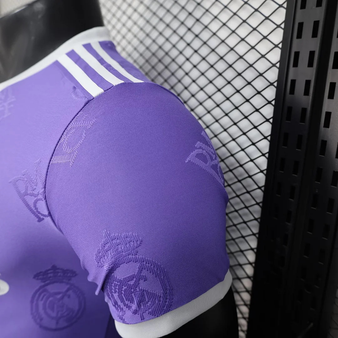 25/26 Real Madrid Special Edition Player Version Football T-Shirt Thai Quality