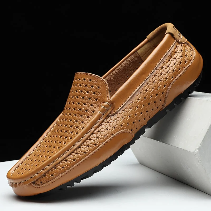 Italian Men Casual Shoes Luxury Brand Genuine Leather Mens Loafers Moccasins Soft Breathable Slip on Boat Shoes Plus Size 37-47