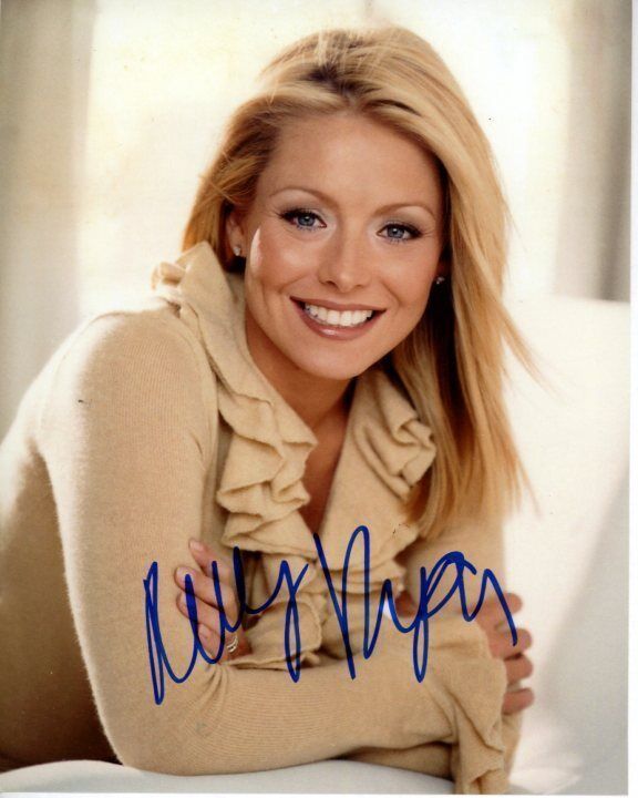 KELLY RIPA Signed Autographed Photo Poster painting