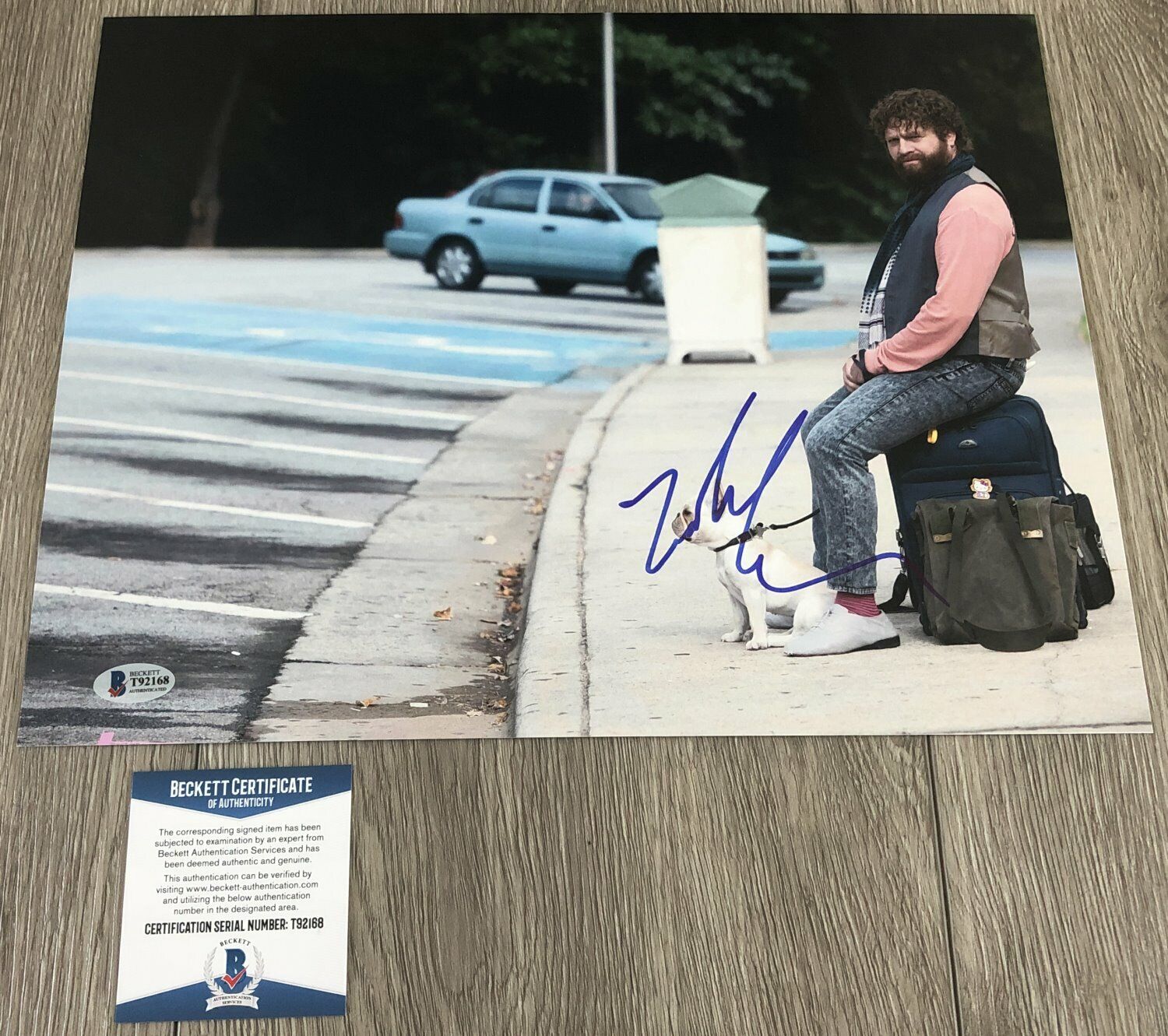 ZACH GALIFIANAKIS SIGNED DUE DATE THE HANGOVER 11x14 Photo Poster painting w/PROOF BECKETT BAS