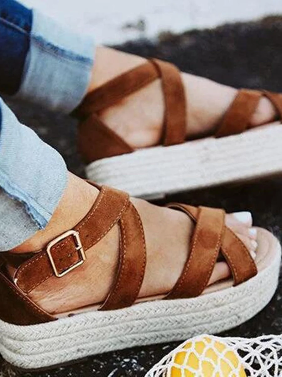 Trendy platform sandals