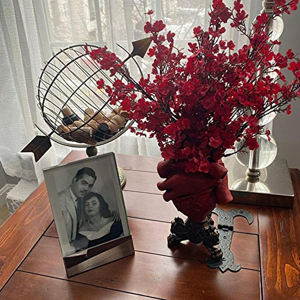 Hugoiio™ Anatomical Heart Vase Resin Flower Pot Desktop Ornament Home Decoration