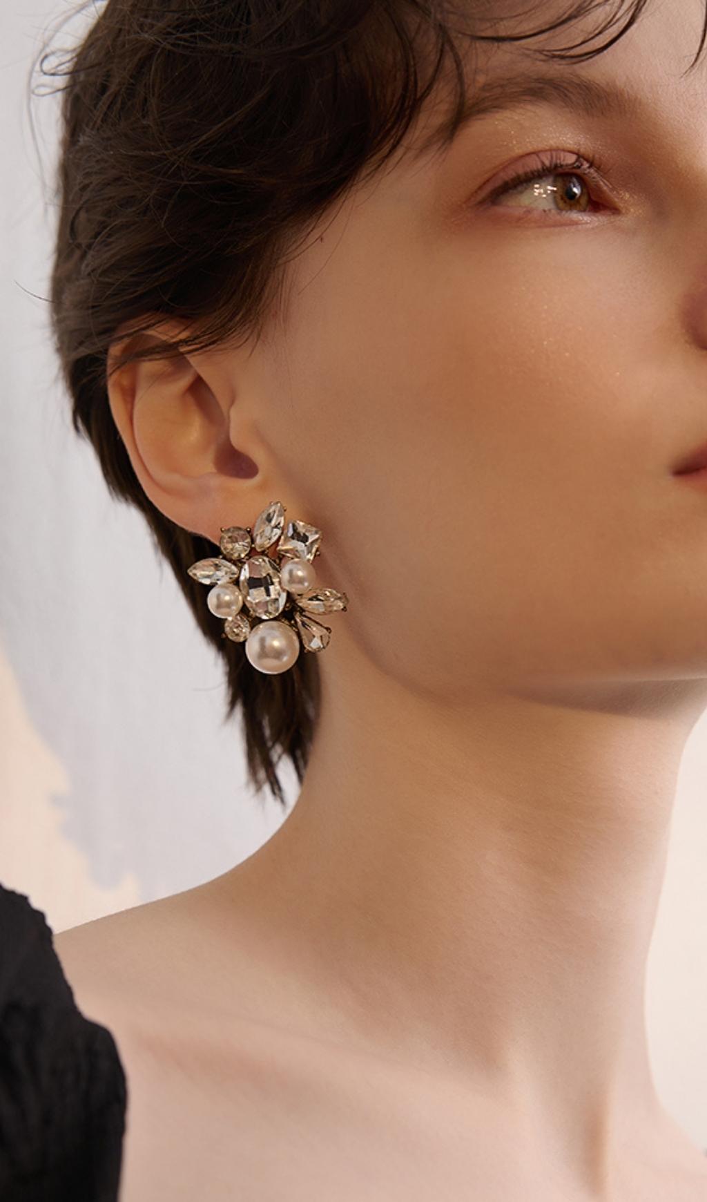 Almudena Silver Vintage Pearl Rhinestone Earrings